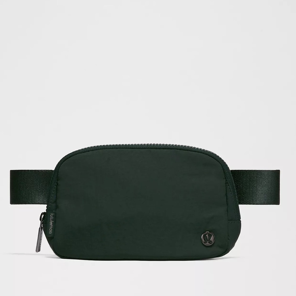 Lululemon Everywhere Belt Bag